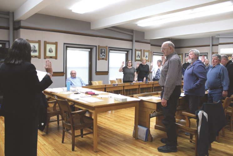 Lafayette County Board of Supervisors took the Oath of Office on Tuesday, April 21. Judge Jenna Gill administered the oath to those mem- bers present. Photo by Kayla Barnes.